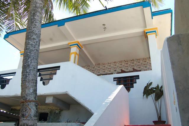 Githmini Beach House And Toures Хіккадува Екстер'єр фото
